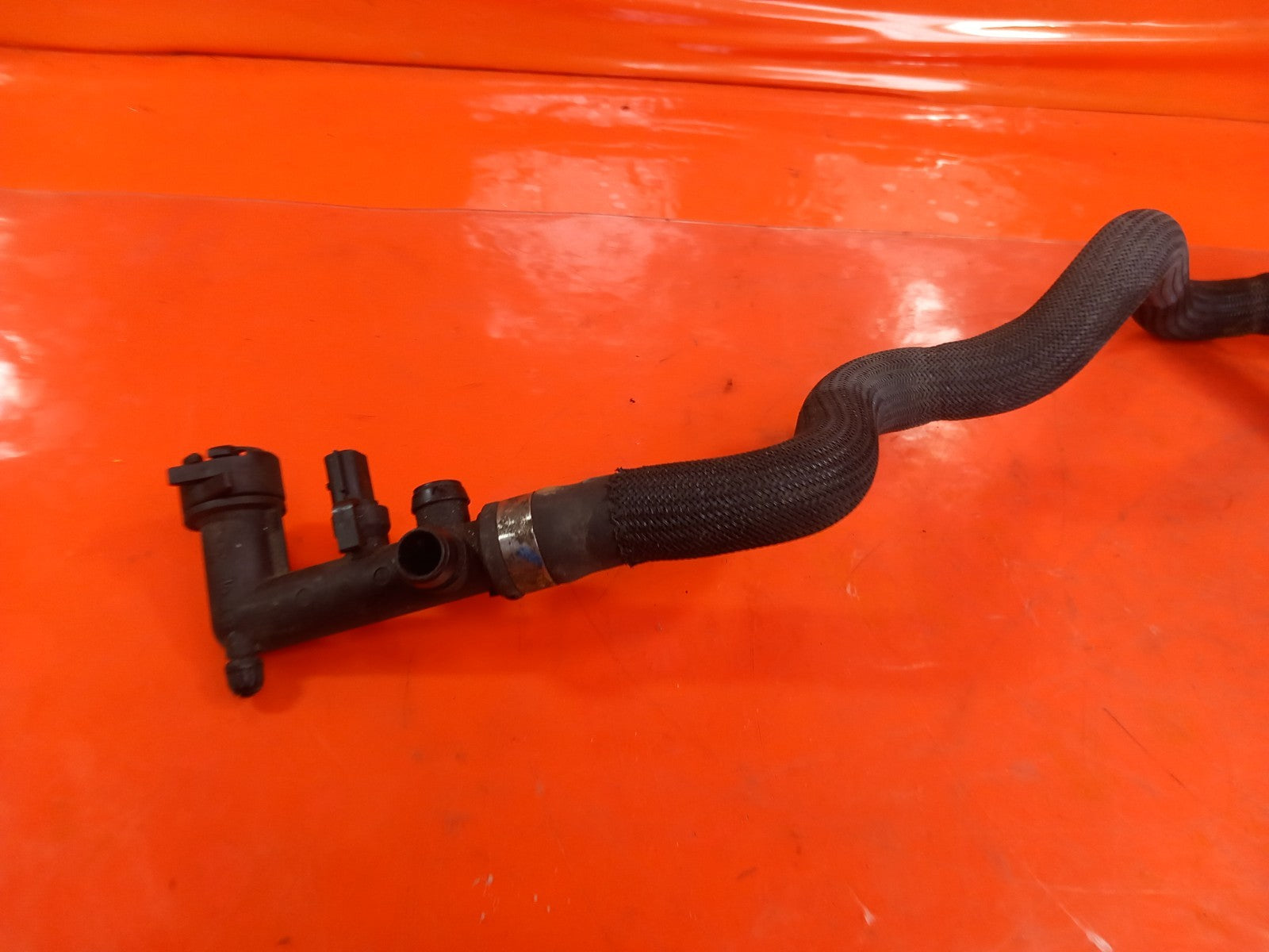 2021 Mercedes W415 Citan Coolant Pipe 212013366R Warranty A399 - Image 2