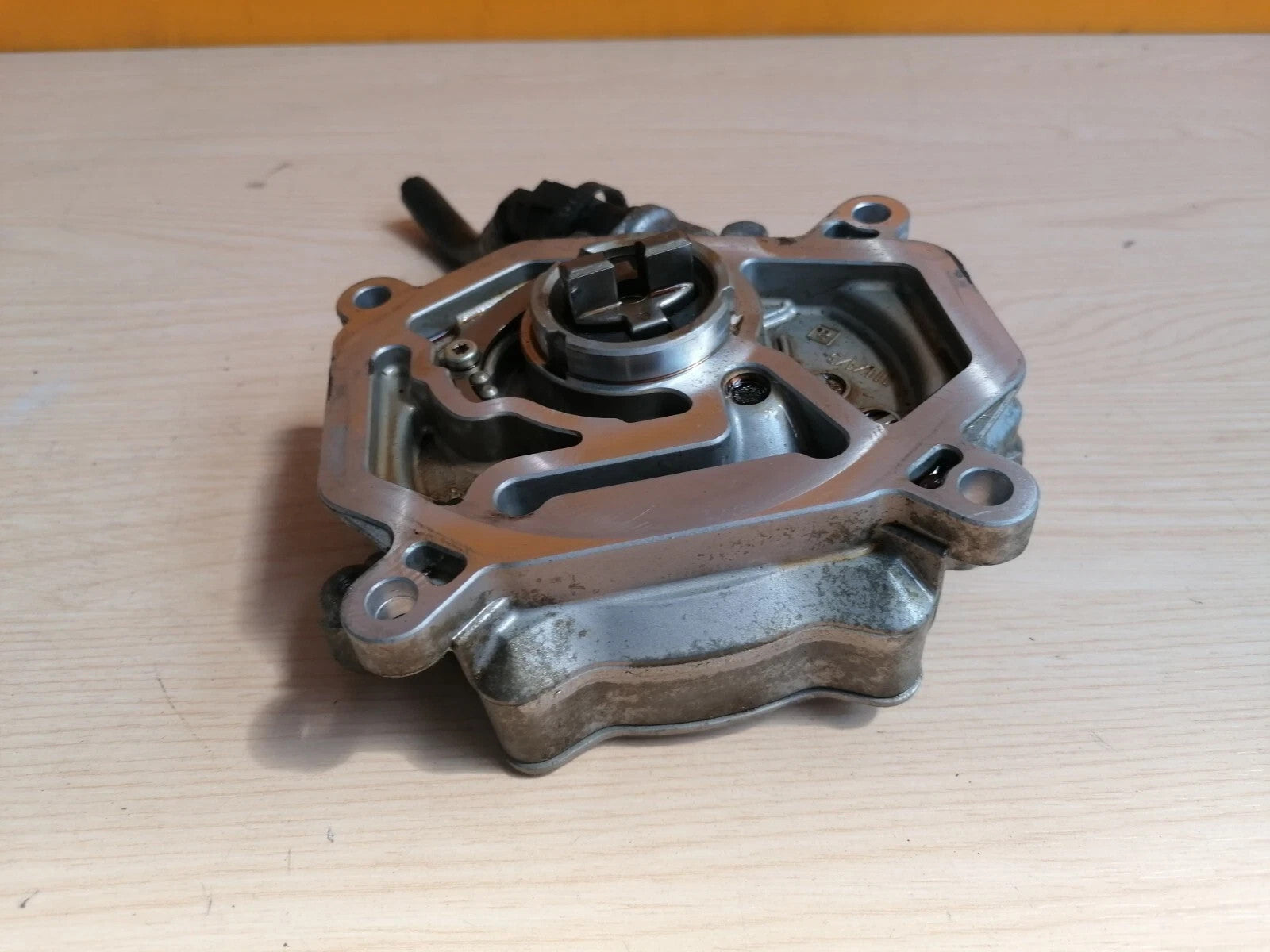 ebay-src:https://i.ebayimg.com/00/s/mtiwmfgxnjaw/z/wsuaaeswxbnp8gvb/$_57.jpg