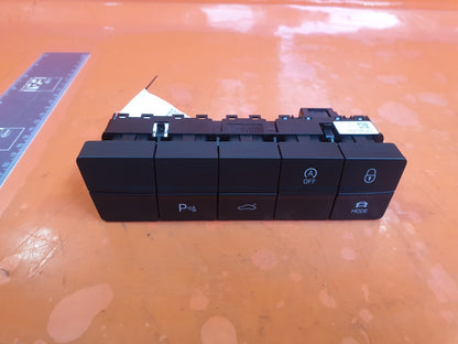SKODA OCTAVIA MK3 1.4 PETROL 2018 PARKING ASSIST AUTO STOP START SWITCH PANEL - Image 1