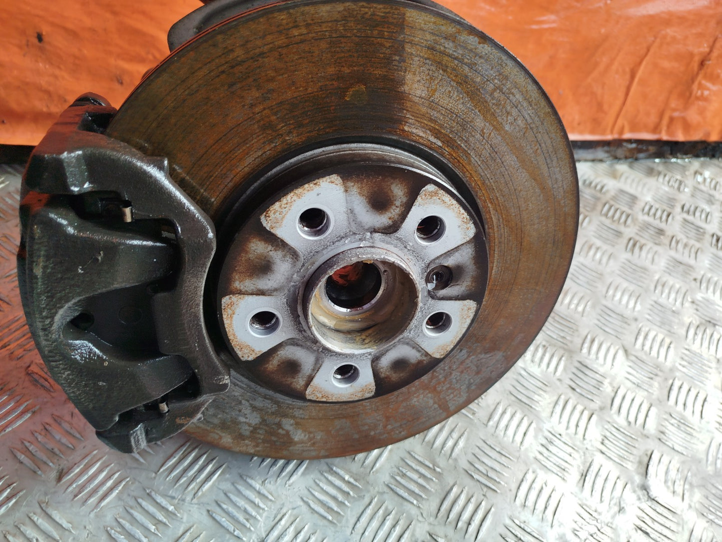 2021 BMW 1 Series F40 Front Left Suspension Leg Hub 6877057 Warranty A365 - Image 5
