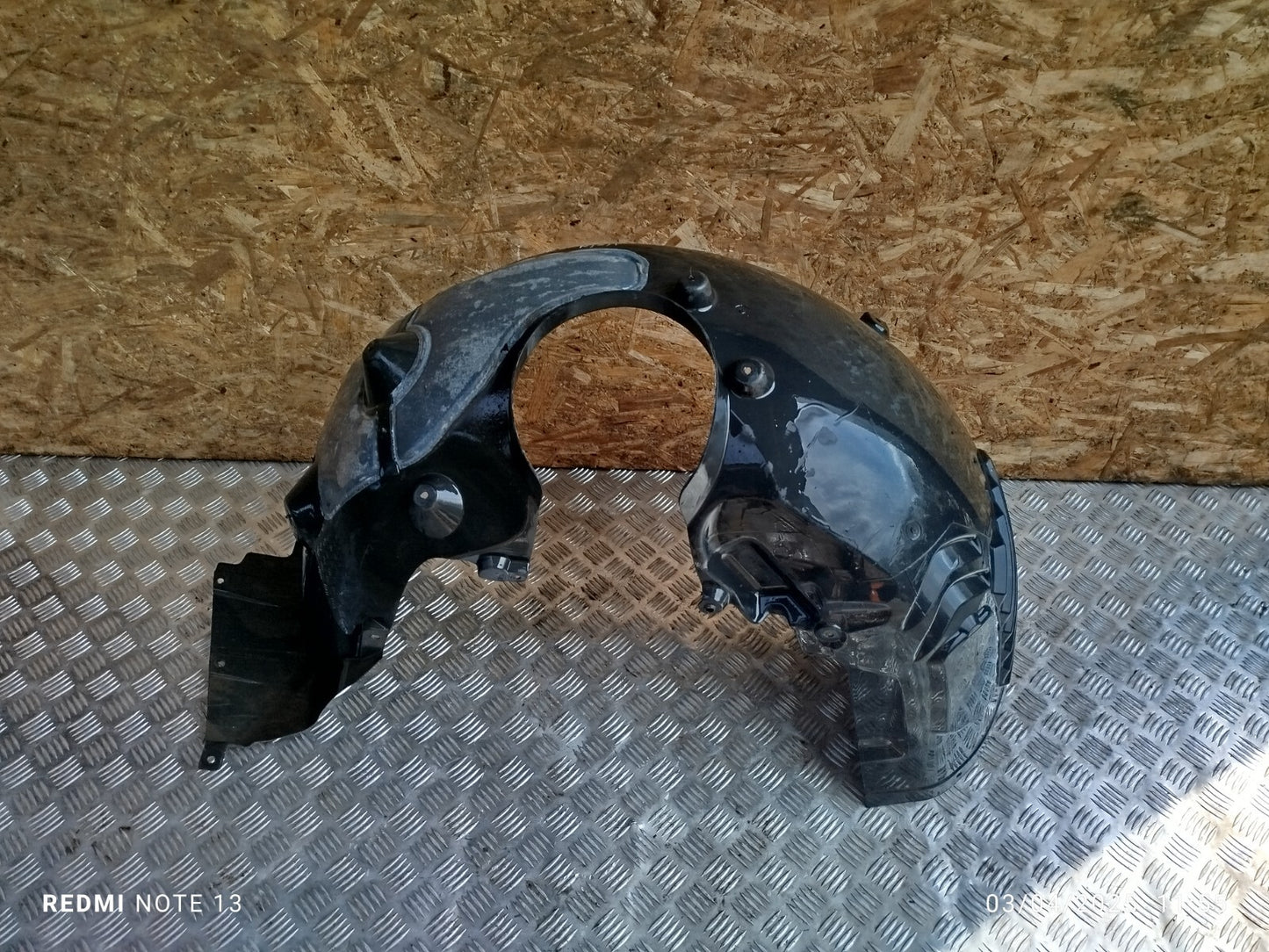 ✅BMW F45 216D 1.5 DIESEL 2017 FRONT LEFT ARCH LINER SPLASH GUARD Warranty A231 - Image 1