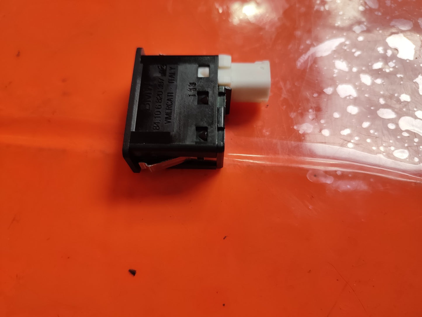 ✅BMW X1 F48 2.0 PETROL 2018 USB SOCKET 6820397 Warranty A303 - Image 4