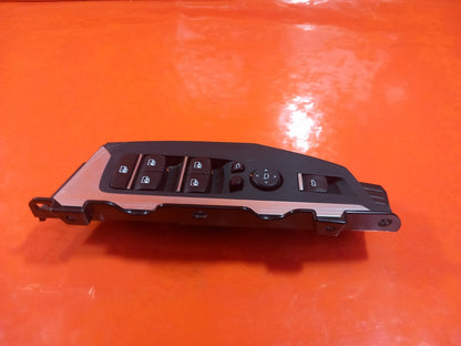 BMW X5 G05 3.0 Petrol 2025 Front Right Door Window Switch 6832729 Warranty A398 - Image 4