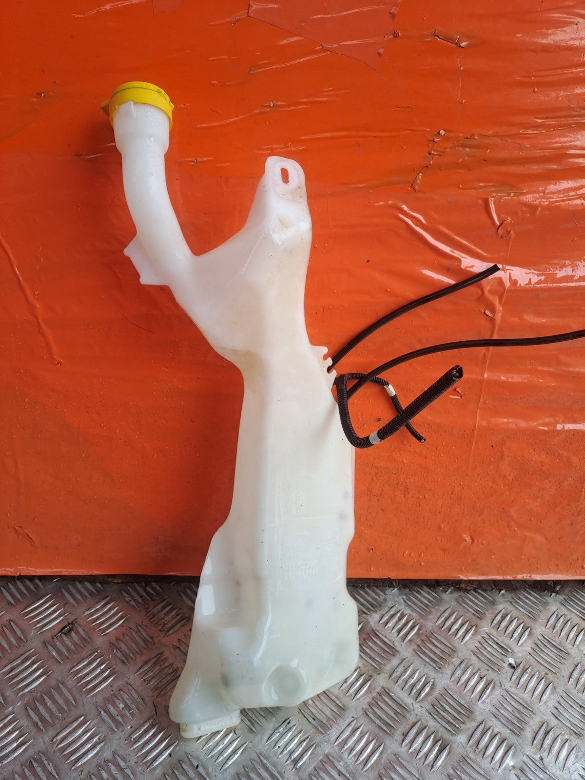 Renault Megane MK4 1.3 Petrol 2019 Windscreen Washer Bottle Tank 289105506R A387 - Image 3