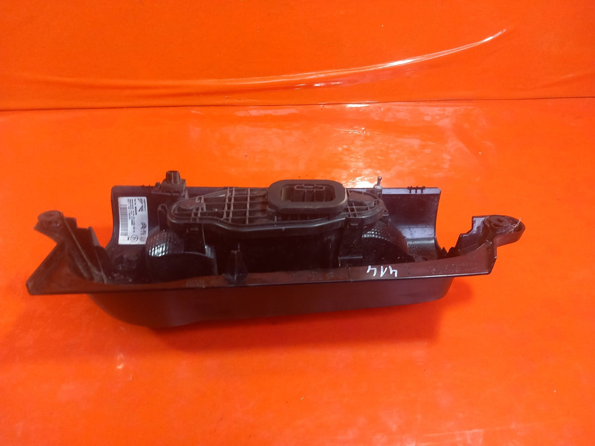 ebay-src:https://i.ebayimg.com/00/s/mtiwmfgxnjaw/z/zb8aaeswfpnqs2jg/$_57.jpg