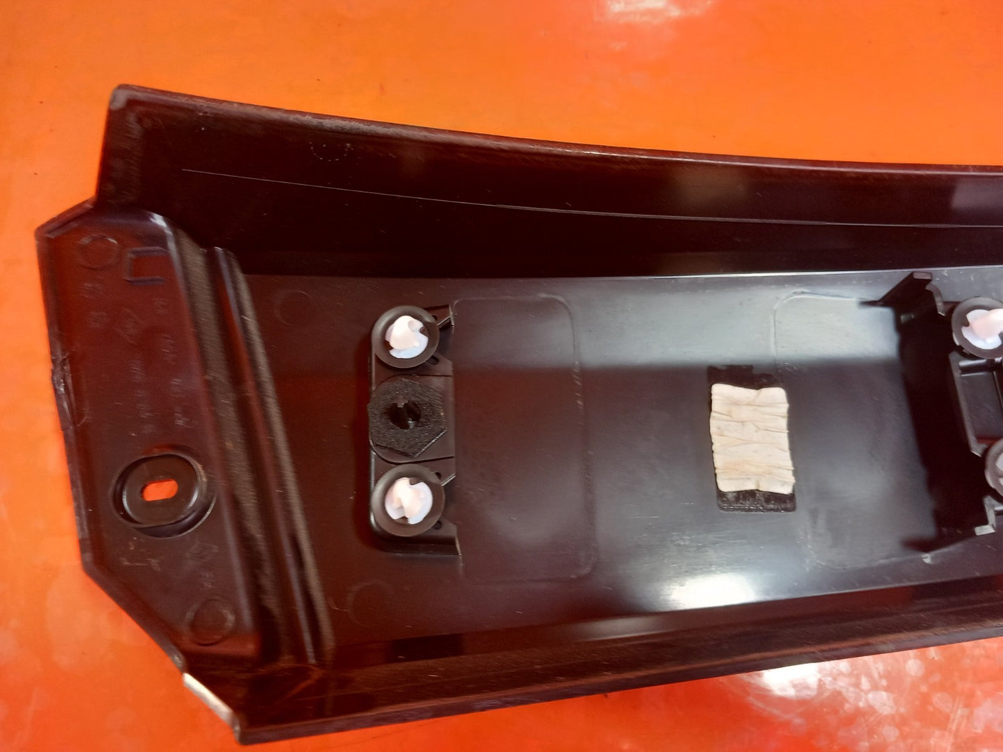 2024 Dacia Jogger External B-Pillar Trim Right Side 768186704R Warranty A391 - Image 9