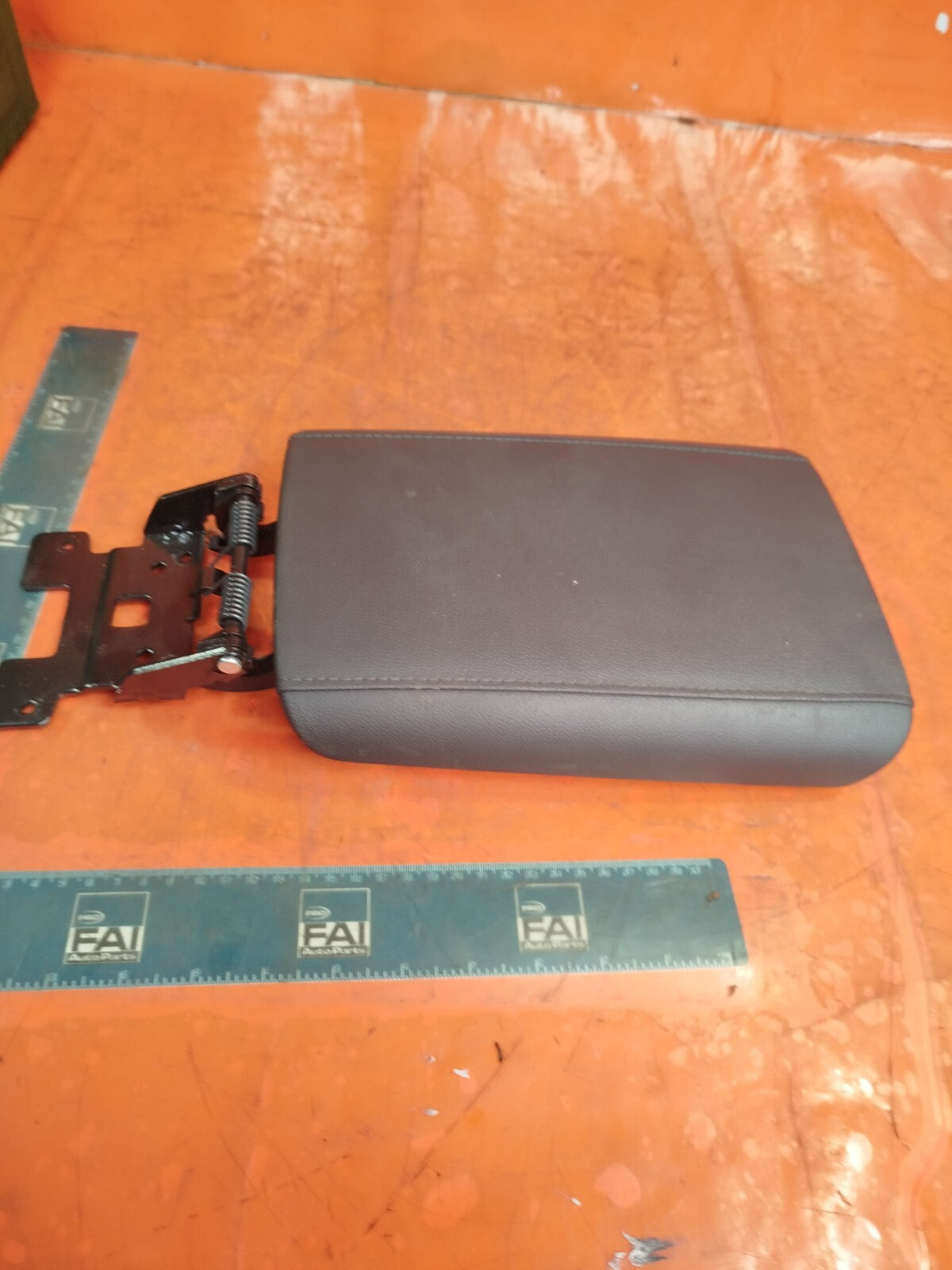 ✅HYUNDAI TUCSON MK4 1.6 PETROL 2023 CENTRE CONSOLE ARMREST 84660-N7100NNB A248 - Image 2