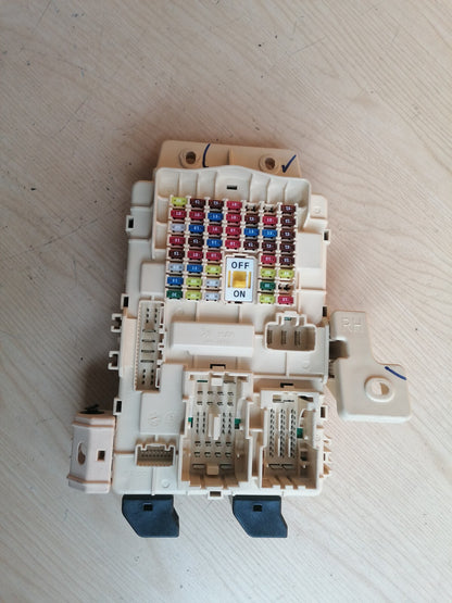 KIA SOUL MK2 1.6 PETROL 2016 FUSE BOX 91950B2562 X00 - Image 3