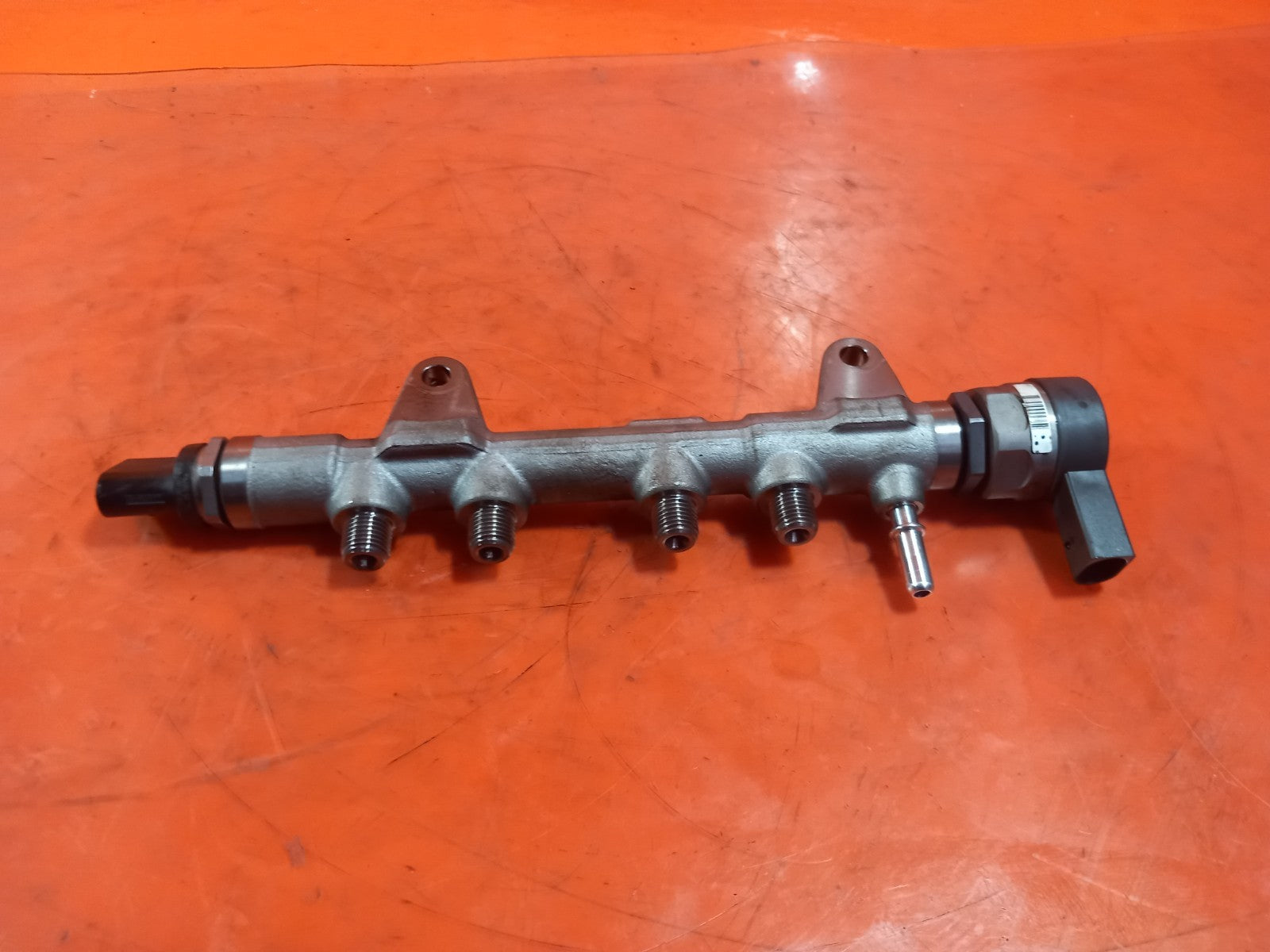 2021 BMW 1 Series F40 Fuel Injection Rail 8579238 Warranty A365 - Image 7