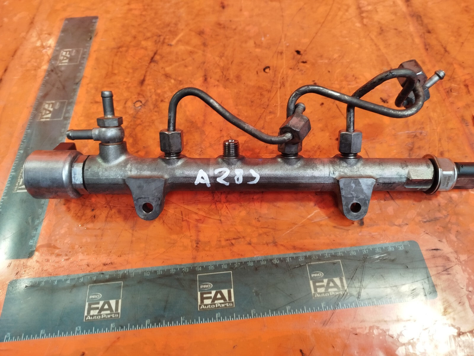 ✅MERCEDES C250 W204 2.1 DIESEL 2011 FUEL INJECTOR RAIL A6510700595 R9144Z230A - Image 1