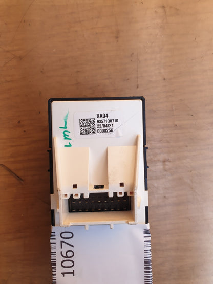 ✅2022 HYUNDAI I20 MK3 1.0P ELECTRIC DOOR WINDOW SWITCH 93571Q0710 +WARRANTY A181 - Image 7