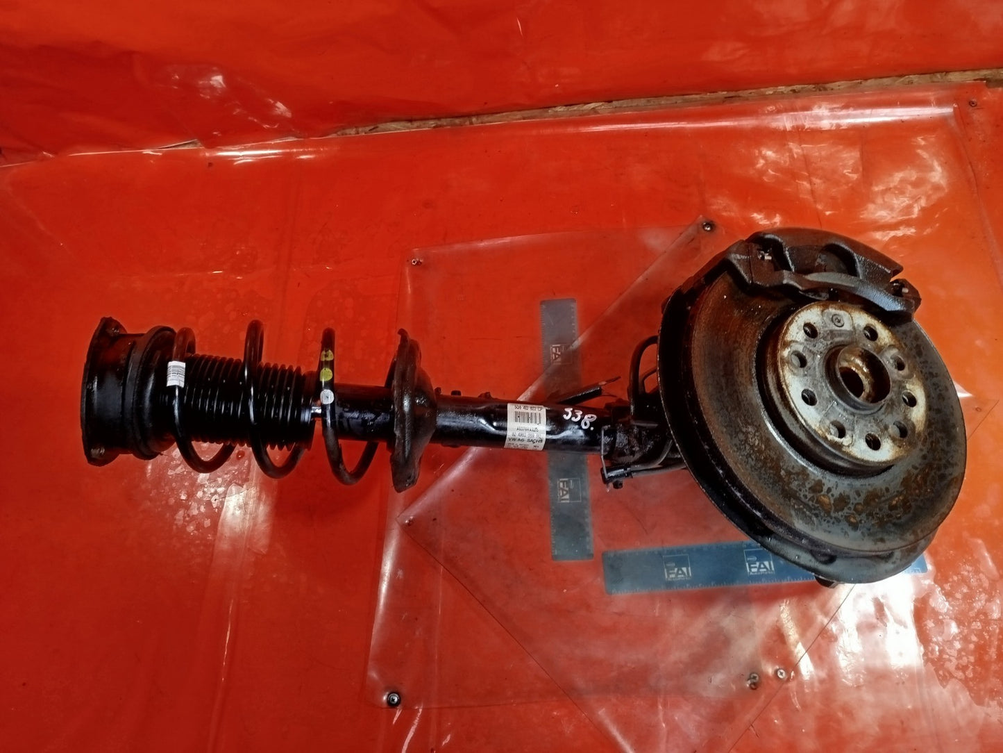 ✅AUDI A3 1.6 DIESEL 2013 FRONT RIGHT SUSPENSION LEG HUB 5Q0413023CP Warranty - Image 3
