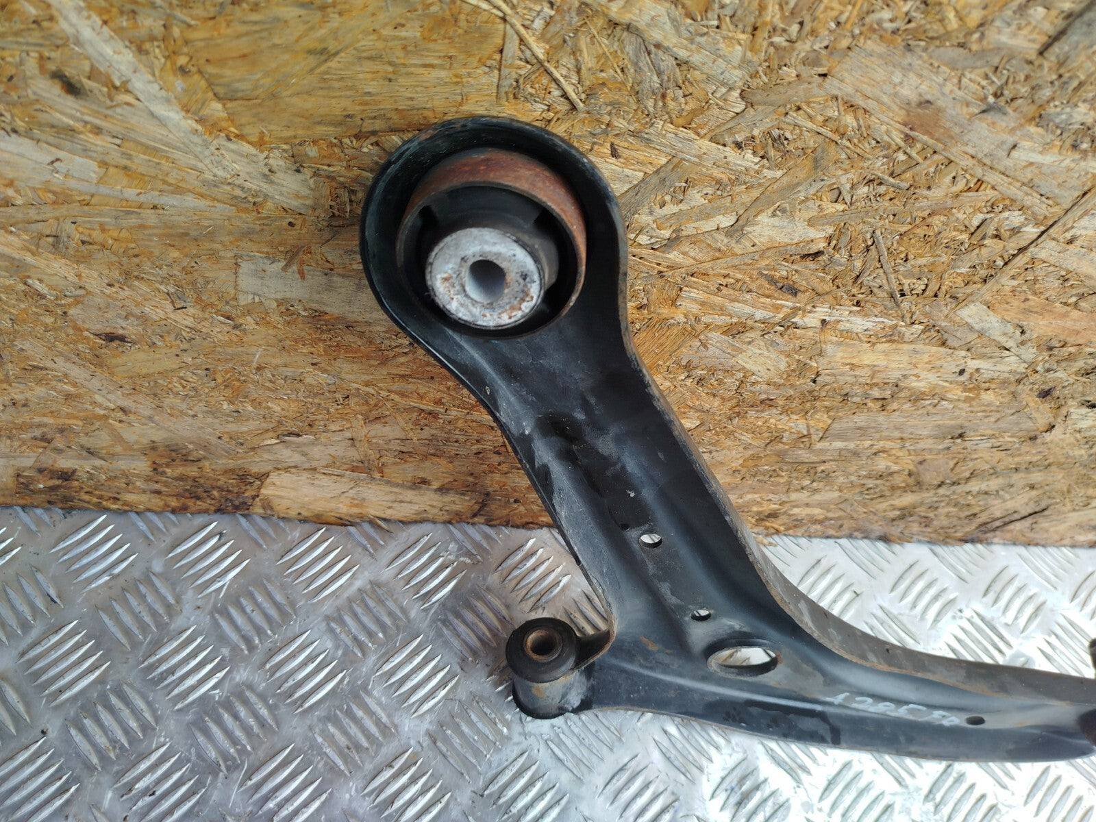 ✅FORD B-MAX TITANIUM 1.0 PETROL 2014 FRONT RIGHT WISHBONE CONTROL ARM Warranty - Image 12