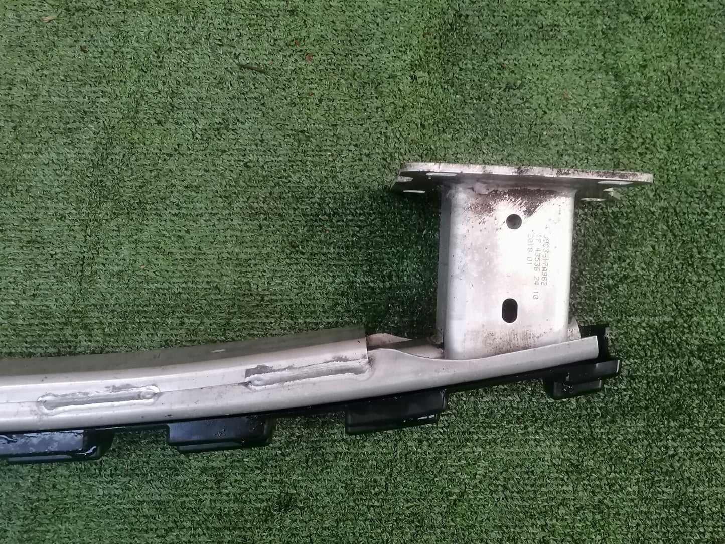 ✅Jaguar E-Pace 2.0 Petrol 2018 Rear Crash Reinforcement Bar J9C317A962 Warranty - Image 9
