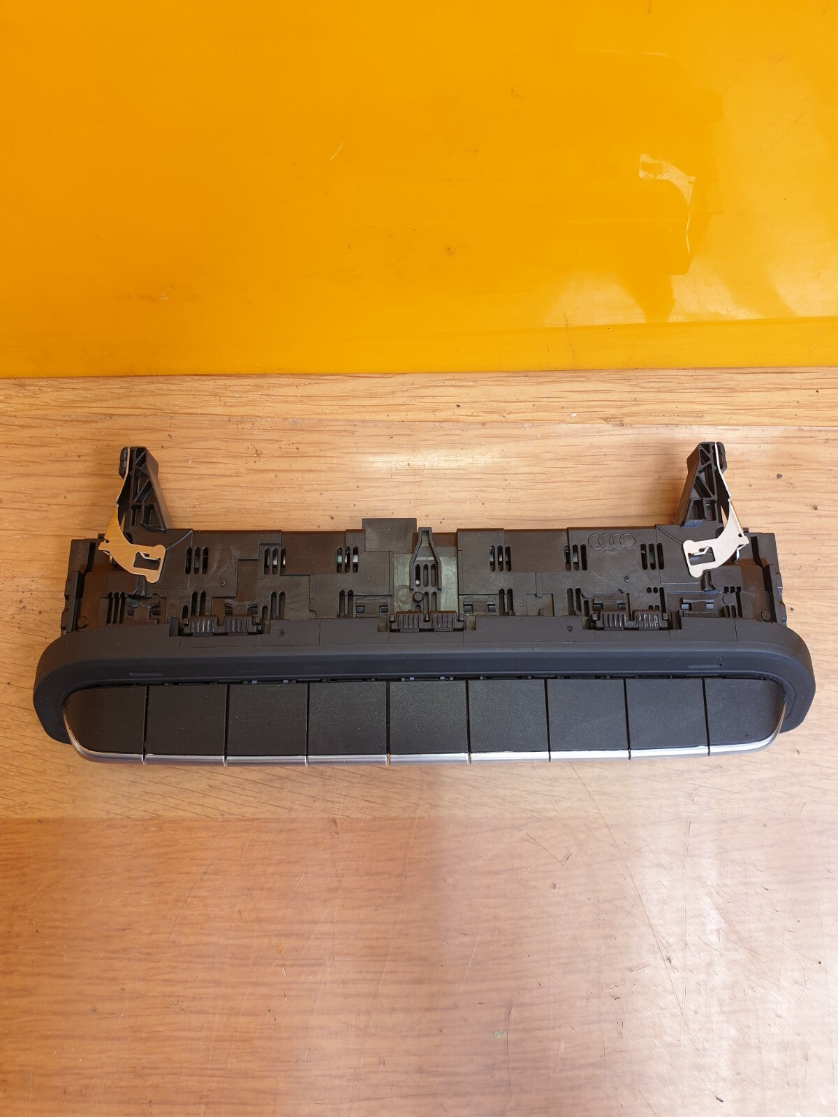 ebay-src:https://i.ebayimg.com/00/s/mtywmfgxmjaw/z/mvqaaoswil9mocpm/$_57.jpg