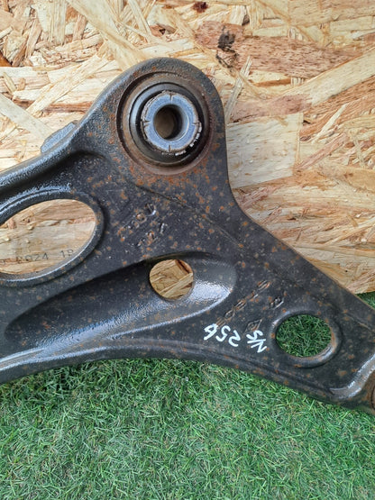 ✅RENAULT Trafic III Sl27 2016 1.6 Diesel FRONT LEFT LOWER CONTROL ARM WISHBONE - Image 4