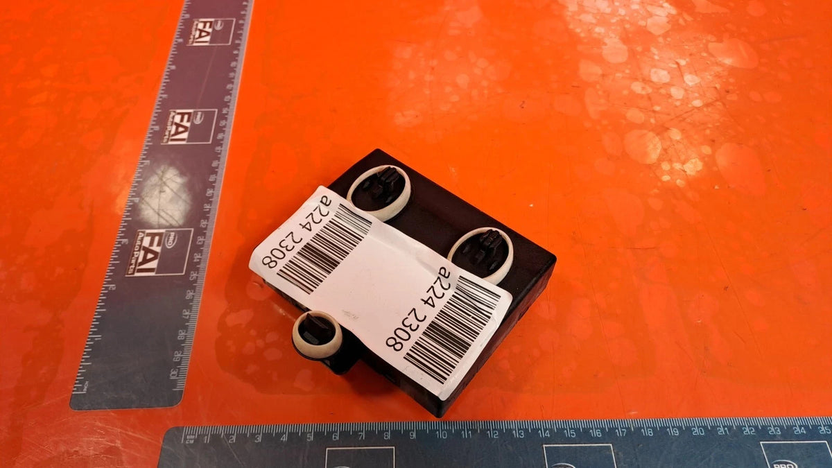 ebay-src:https://i.ebayimg.com/00/s/otawwde2mda=/z/kzcaaeswbkjqq-ii/$_57.jpg