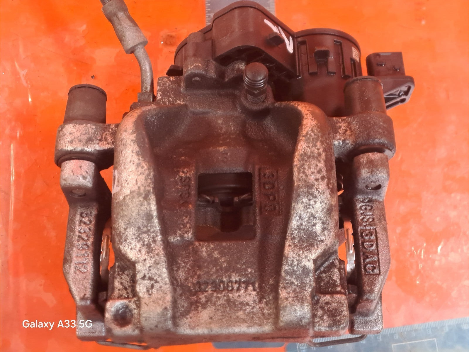 ✅POLESTAR 2 LONG RANGE 2023 REAR RIGHT BRAKE CALIPER 32301477 32329112 32300771 - Image 5