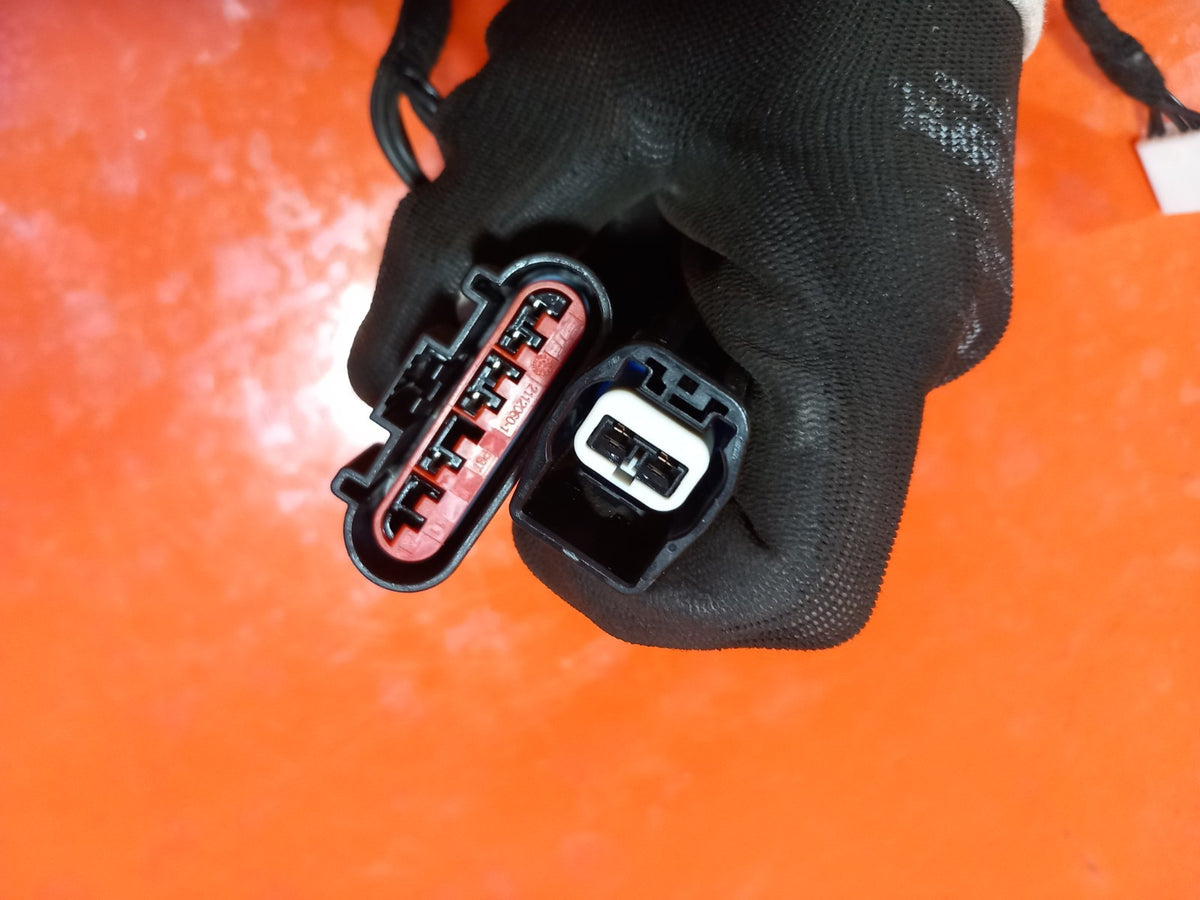 ebay-src:https://i.ebayimg.com/00/s/mtiwmfgxnjaw/z/ekqaaeswtgfq4hrz/$_57.jpg
