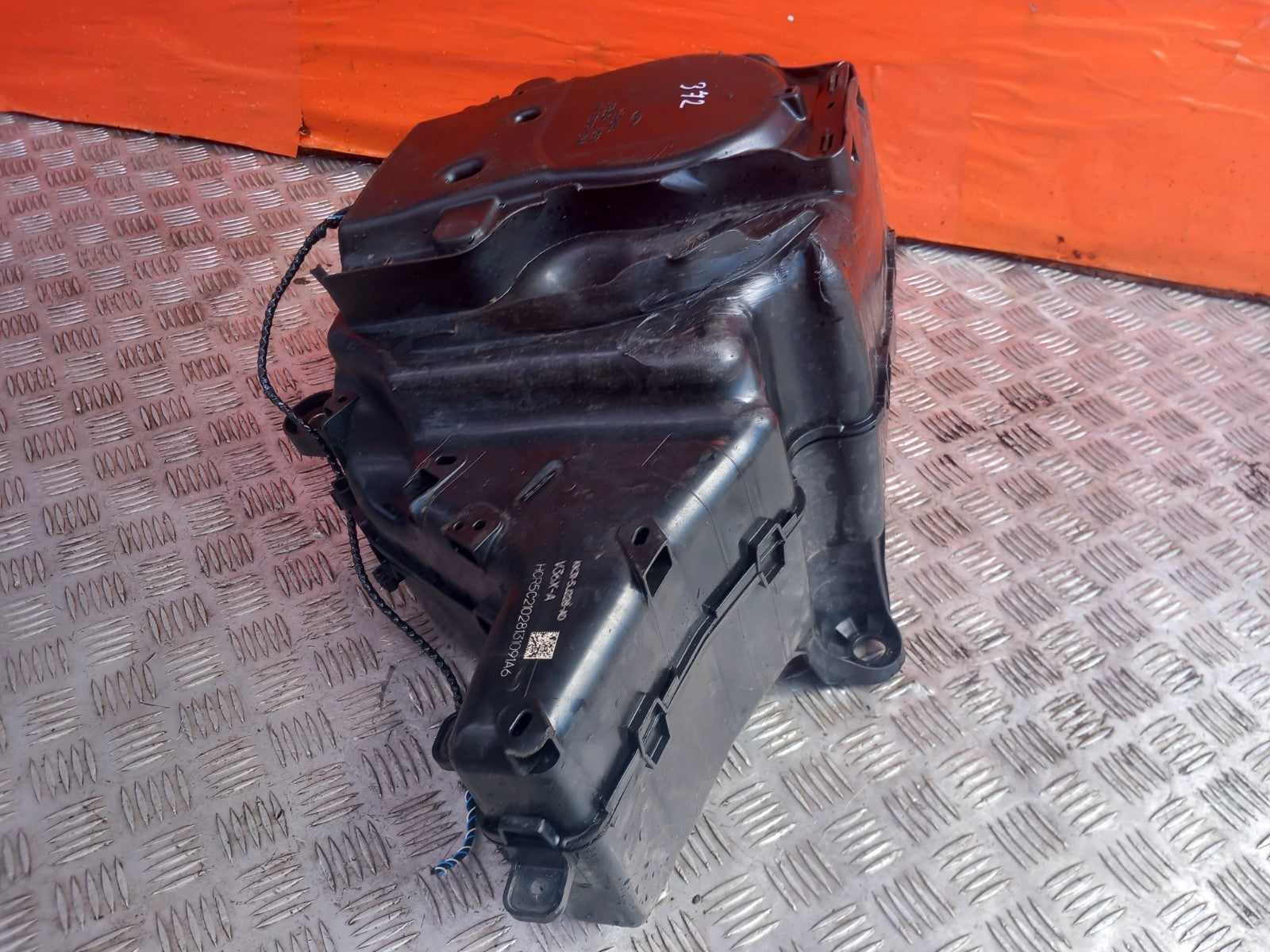 2021 Ford Transit Custom Adblue Tank KK31-5J228-AD Warranty A372 - Image 5