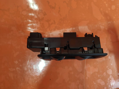 FORD ECOSPORT 1.5 DIESEL 2016 FRONT RIGHT WINDOW SWITCHES EN1514A132BA A020 - Image 10