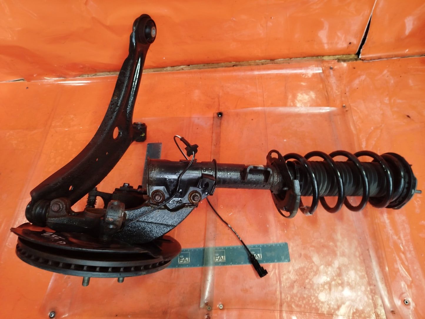 ✅FORD PUMA St-LINE X 1.0 PETROL 2021 FRONT RIGHT SUSPENSION LEG HUB L1TC18045LD - Image 3