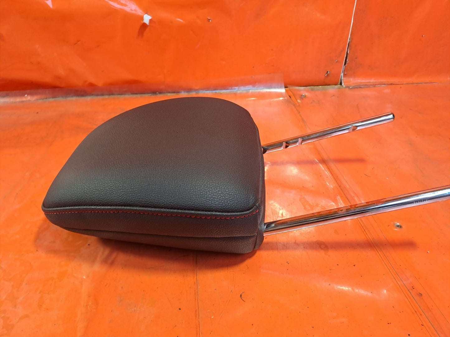 ✅Ford Focus St-Line 2.0 Diesel 2019 Front Leather Headrest Red Stitch Warranty - Image 6