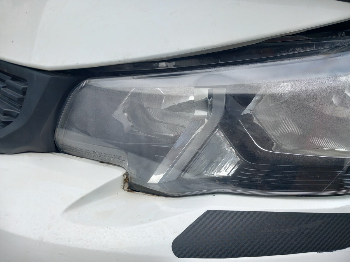 2022 Peugeot Partner K9 Front Left Headlight 9816826280 Warranty A419 - Image 3