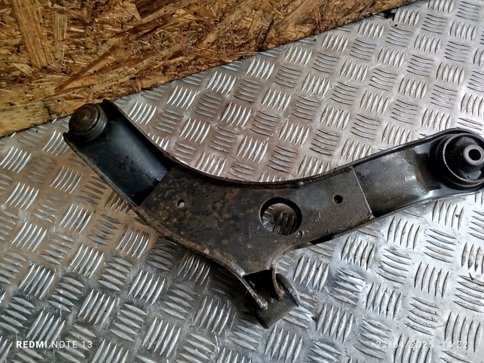 ✅SSANGYONG TIVOLI Elx 1.6 DIESEL 2016 FRONT LEFT WISHBONE CONTROL ARM A279 - Image 3