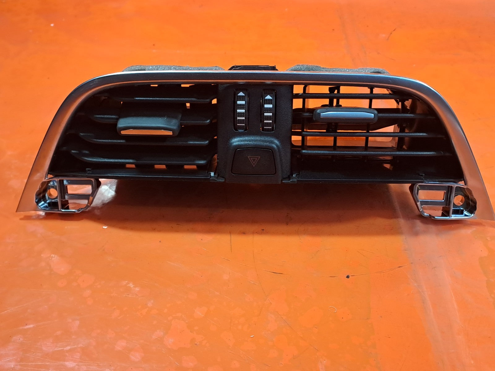 ✅2021 FORD PUMA ST-LINE X DASHBOARD CENTRE AIR VENT H1BB-19K617-AEW + WARRANTY - Image 9