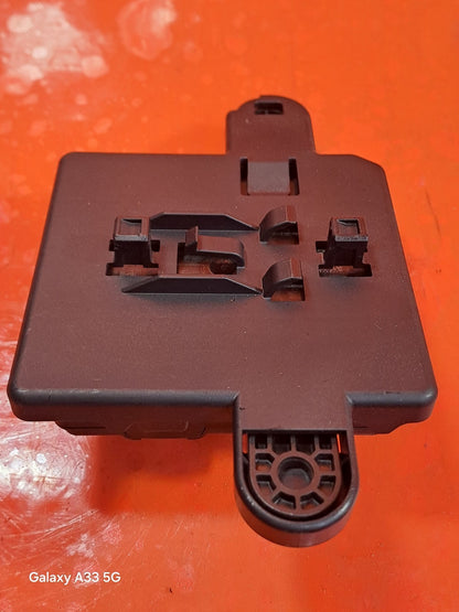 ebay-src:https://i.ebayimg.com/00/s/mtywmfgxmjaw/z/fkiaaesw3mrpg588/$_57.jpg