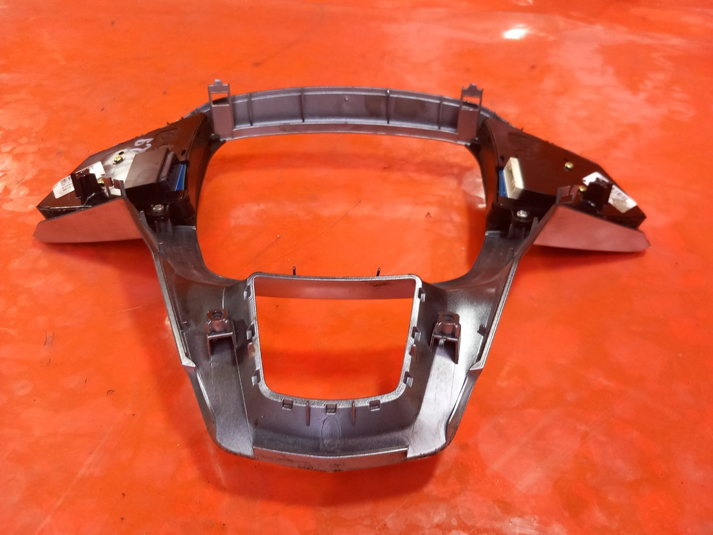 2018 Ssangyong Korando ELX Steering Wheel Trim Cover 4S140-34000 Warranty A329 - Image 11