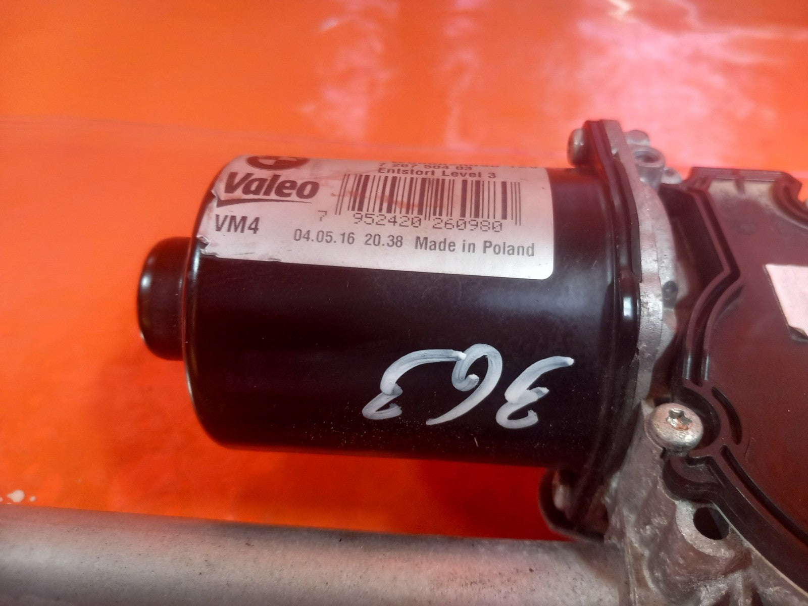 BMW F23 220D 2.0 Diesel 2016 Front Wiper Motor And Linkage 7267504 A363 - Image 10