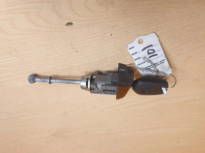 ✅Vauxhall Corsa 1.2 Petrol 2021 Barrel Door Lock Switch w/Key Warranty A005 - Image 5