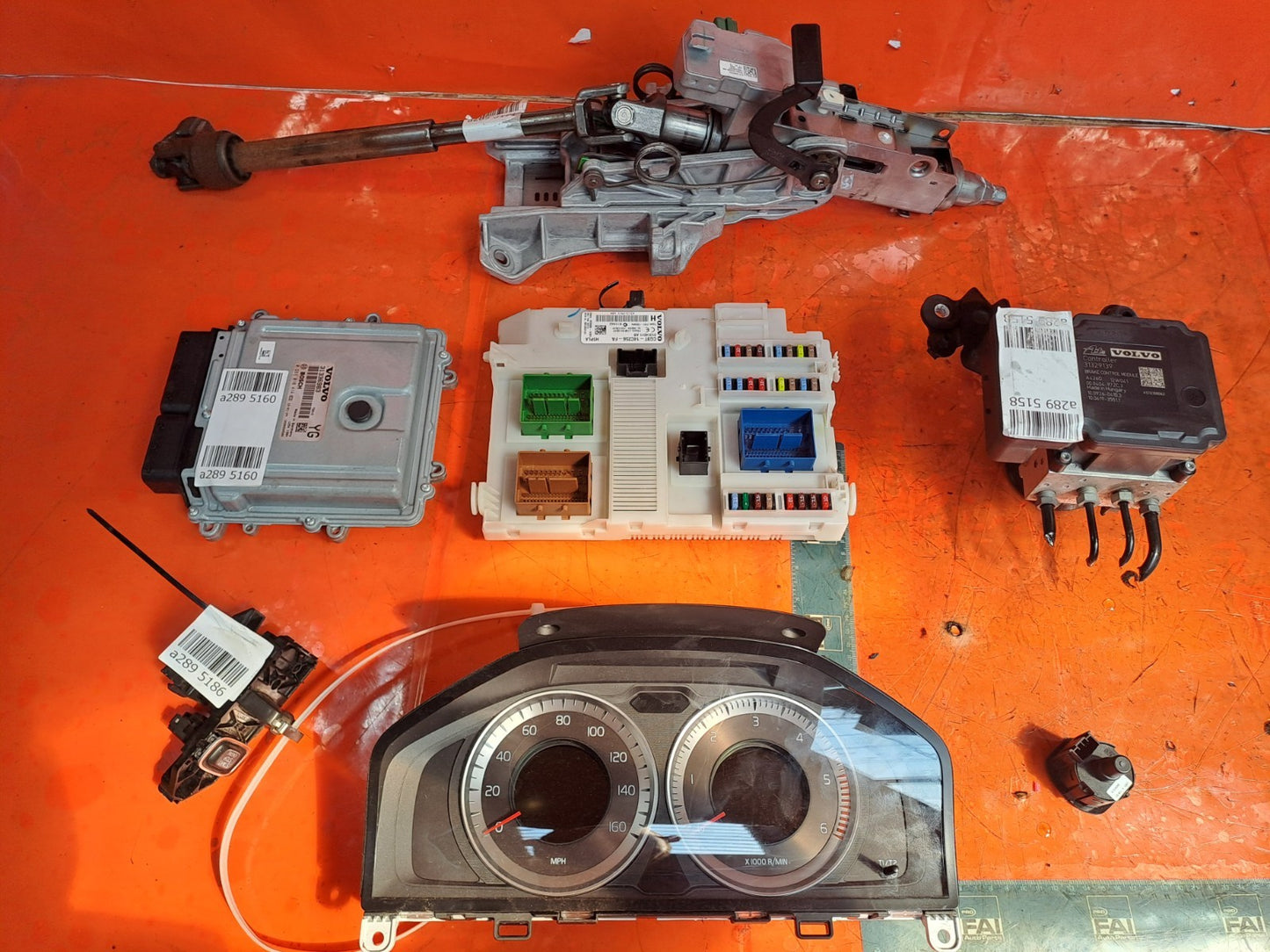 ✅Volvo Xc60 Se Awd 2012 2.4 Diesel MANUAL ENGINE ECU KIT 31318268 31336983 A289 - Image 5