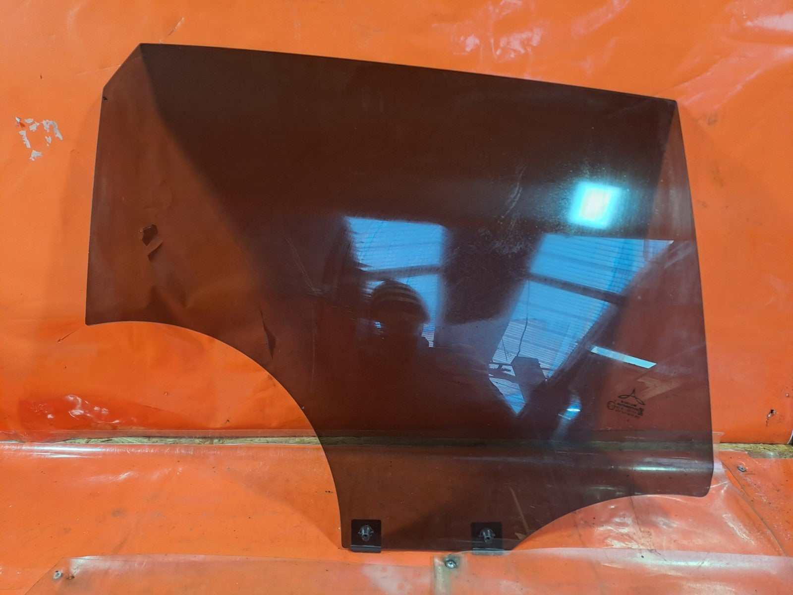 ✅2025 RENAULT CLIO V B7 REAR RIGHT DOOR WINDOW GLASS + WARRANTY A331 - Image 1