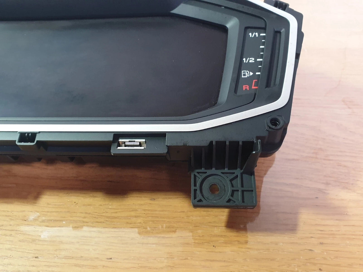 ebay-src:https://i.ebayimg.com/00/s/mtiwmfgxnjaw/z/puiaaeswr0nqgdh3/$_57.jpg