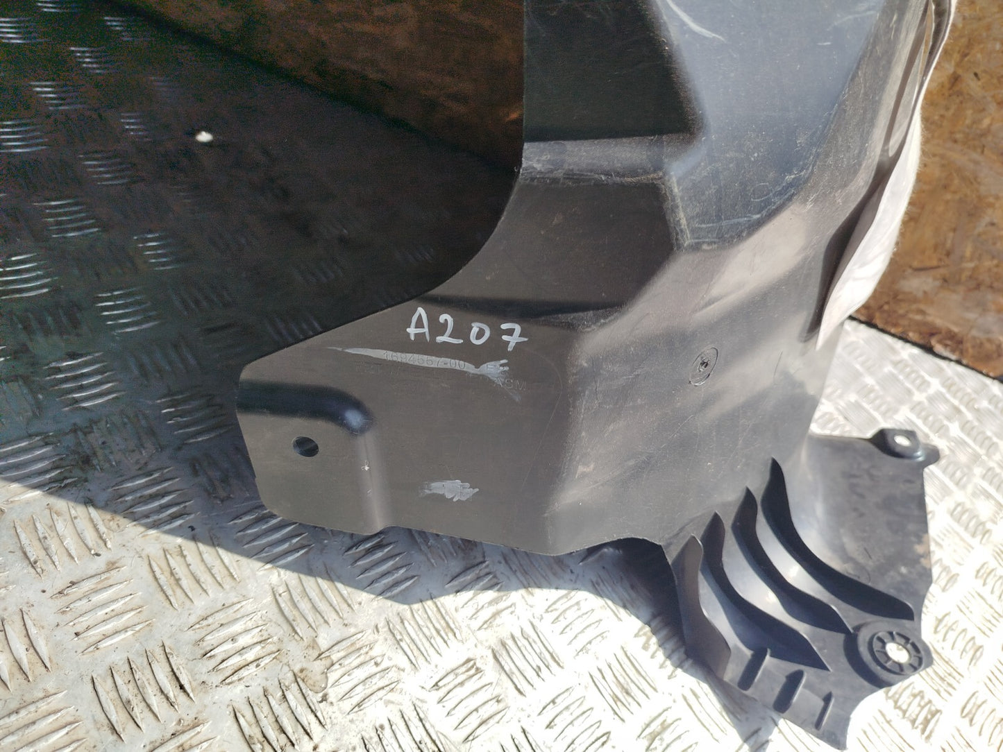 ✅Tesla Model 3 Long 2024 FRONT RIGHT WHEEL ARCH LINER 1694557-00-E Warranty A207 - Image 3