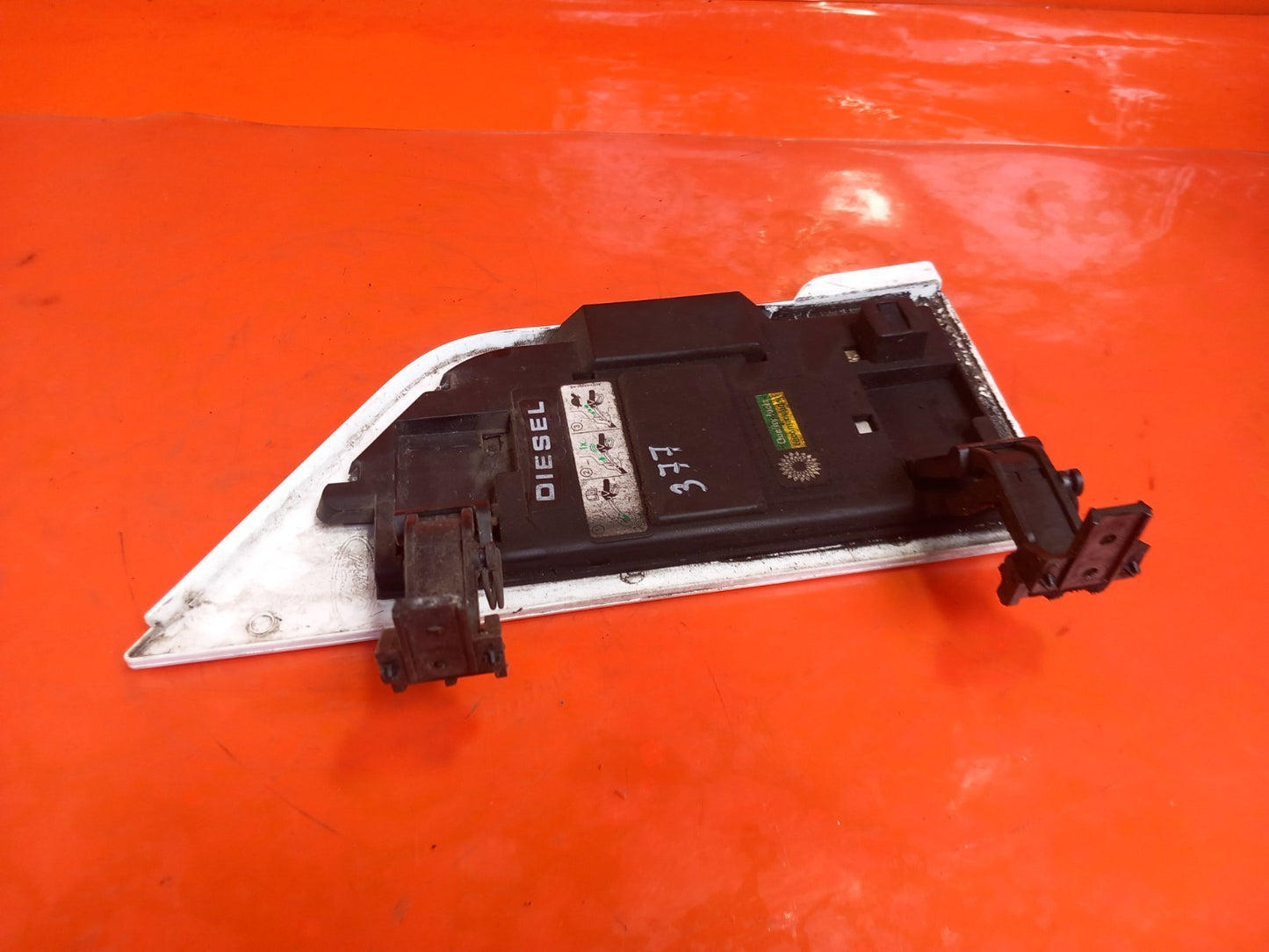 2015 Ford Tourneo Custom Fuel Filler Flap White AU51-9A095-AB Warranty A377 - Image 10