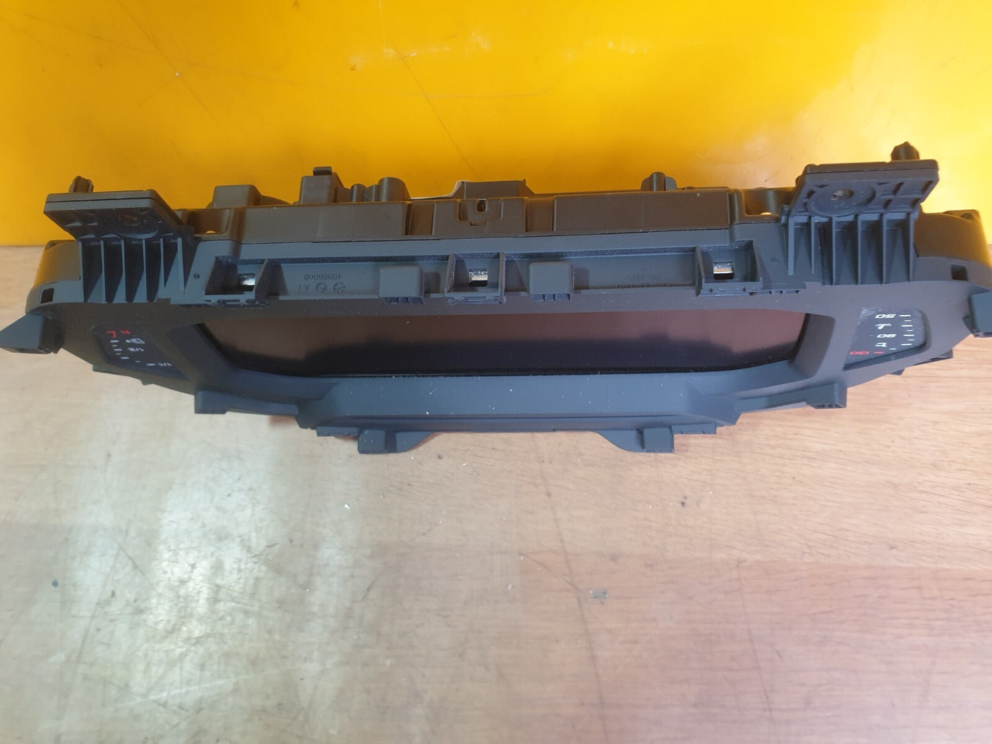 ebay-src:https://i.ebayimg.com/00/s/mtiwmfgxnjaw/z/smwaaoswg-lmkq5j/$_57.jpg