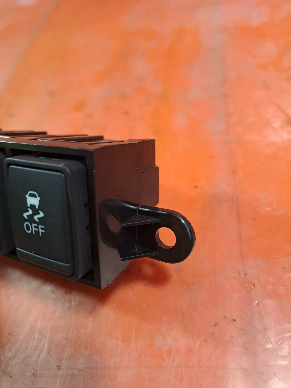 ✅NISSAN JUKE TEKNA 1.5 DIESEL 2017 TRACTION CONTROL SWITCH 681RVBV80A Warranty - Image 5