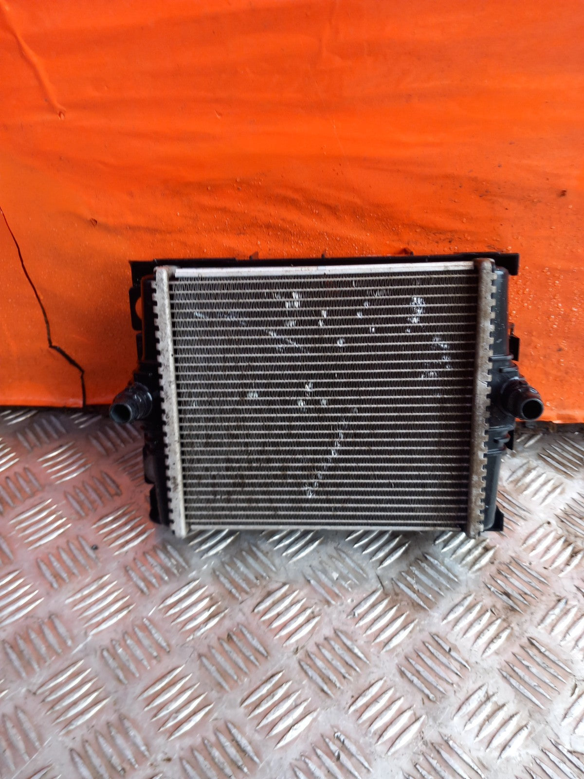 2019 BMW 1 Series F20 M140i Engine Cooling Radiator 8625447 Warranty A400 - Image 2
