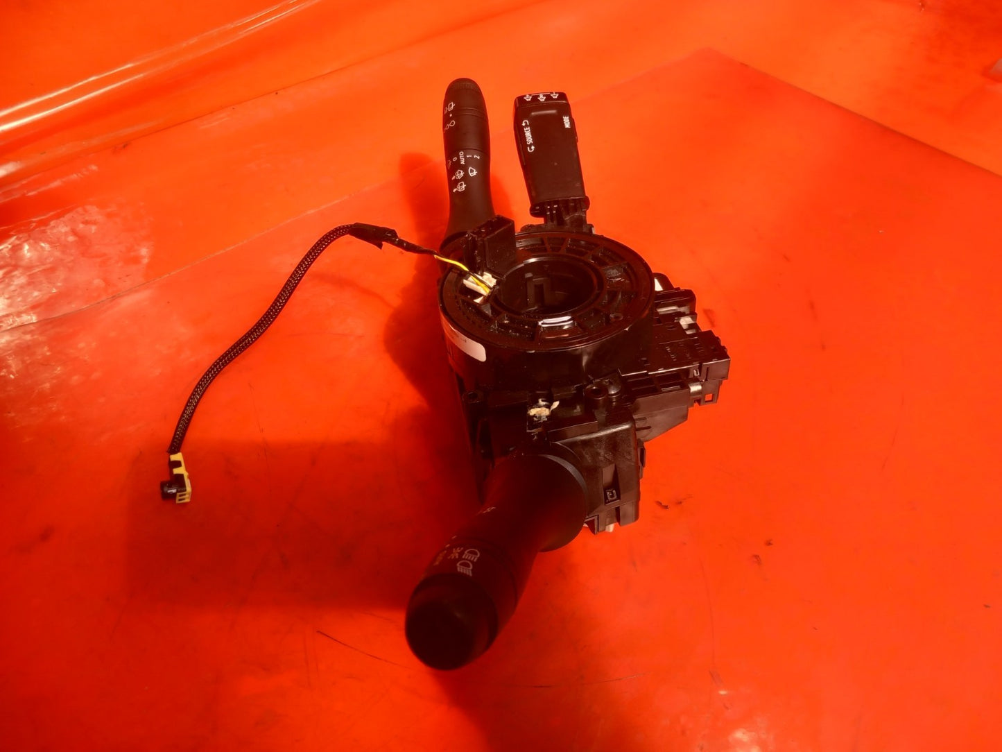 Renault Captur 1.6 Petrol 2023 Wiper Indicator Control Switch Stalk Squib A392 - Image 9