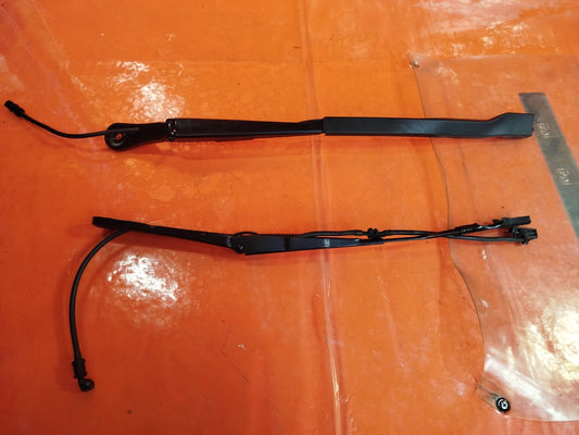 ✅2023 BMW 3 SERIES G20 FRONT WINDSCREEN WIPER ARMS PAIR 9448921 + WARRANTY A340 - Image 2