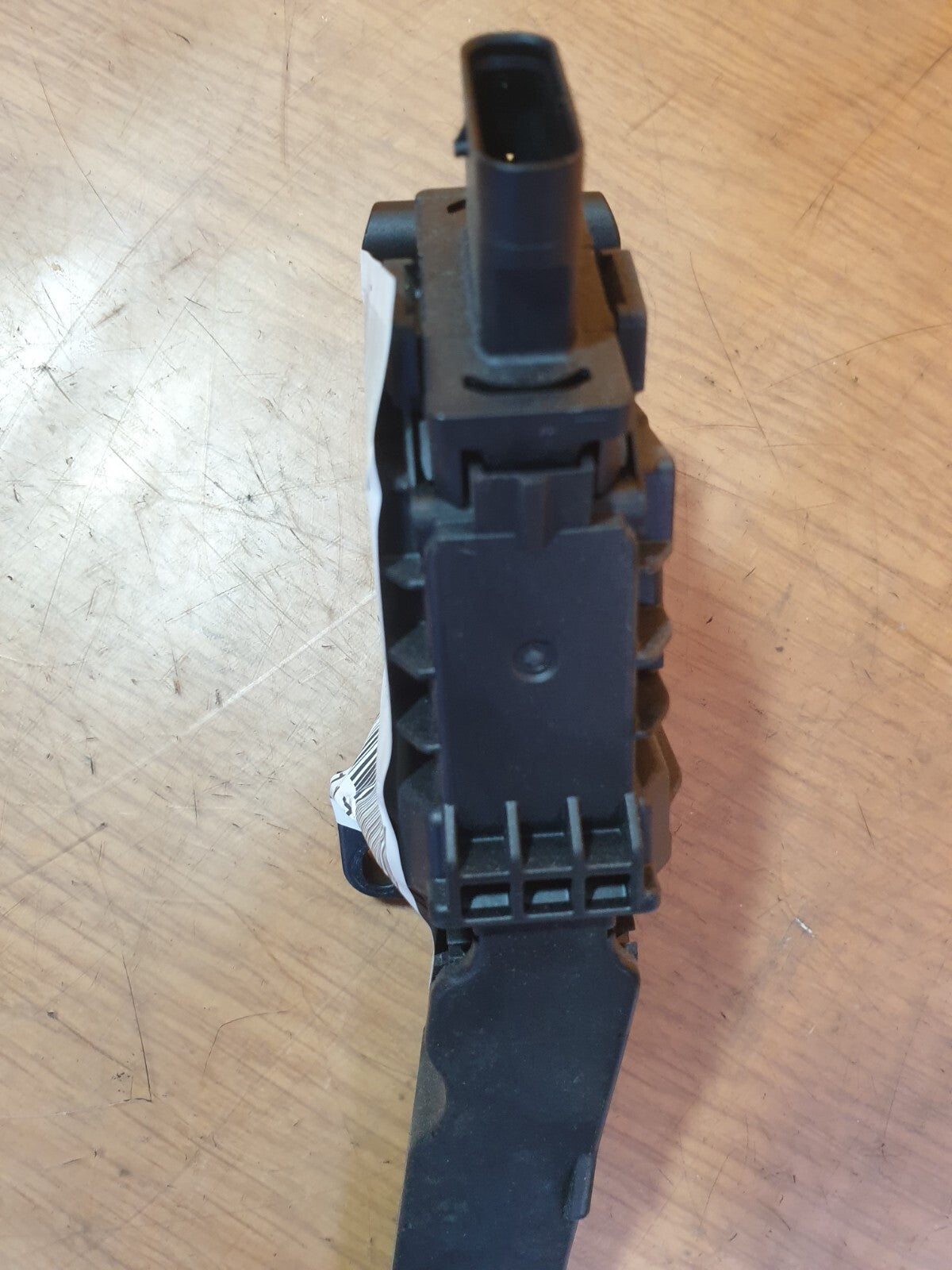 ebay-src:https://i.ebayimg.com/00/s/mtywmfgxmjaw/z/p~kaaoswgurme-n4/$_57.jpg