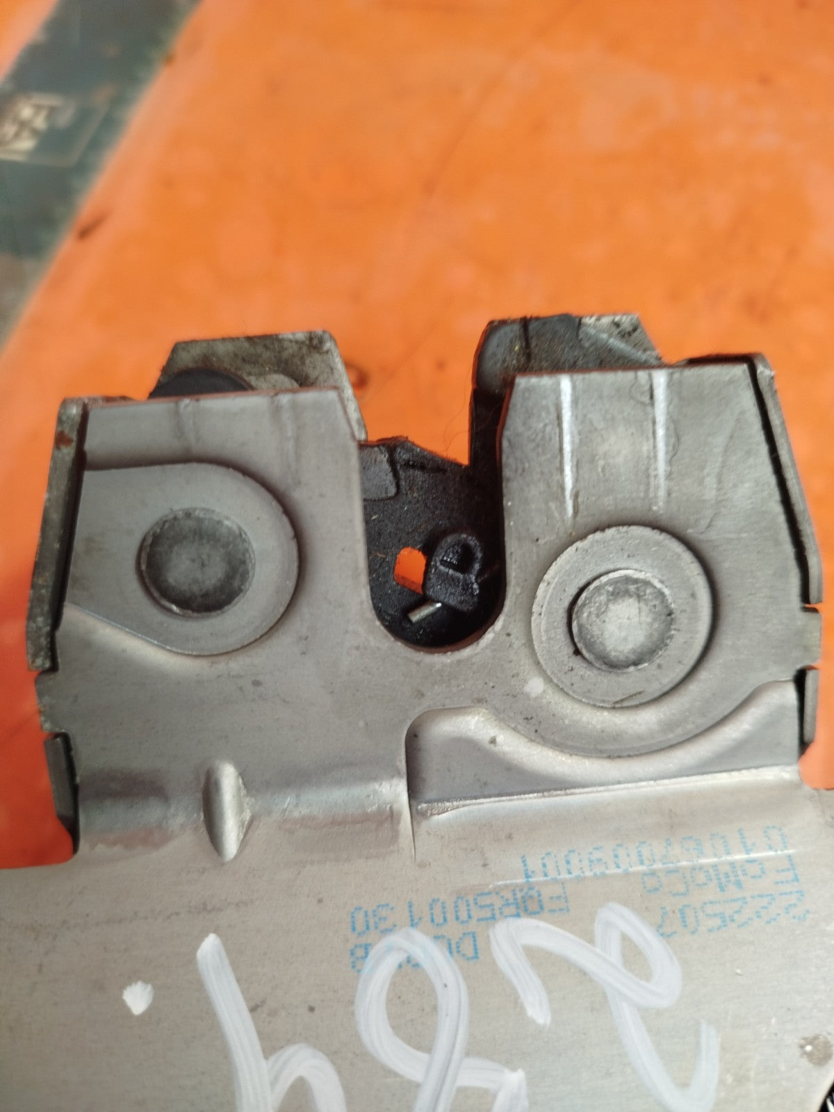 ✅LAND ROVER RANGE ROVER L320 2.7 DIESEL 2007 TAILGATE LOCK CATCH FQR500130 A284 - Image 10