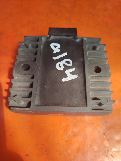 ✅2013 YAMAHA XJ6 F DIVERSION PETROL VOLTAGE REGULATOR SH713AA + WARRANTY A184 - Image 3