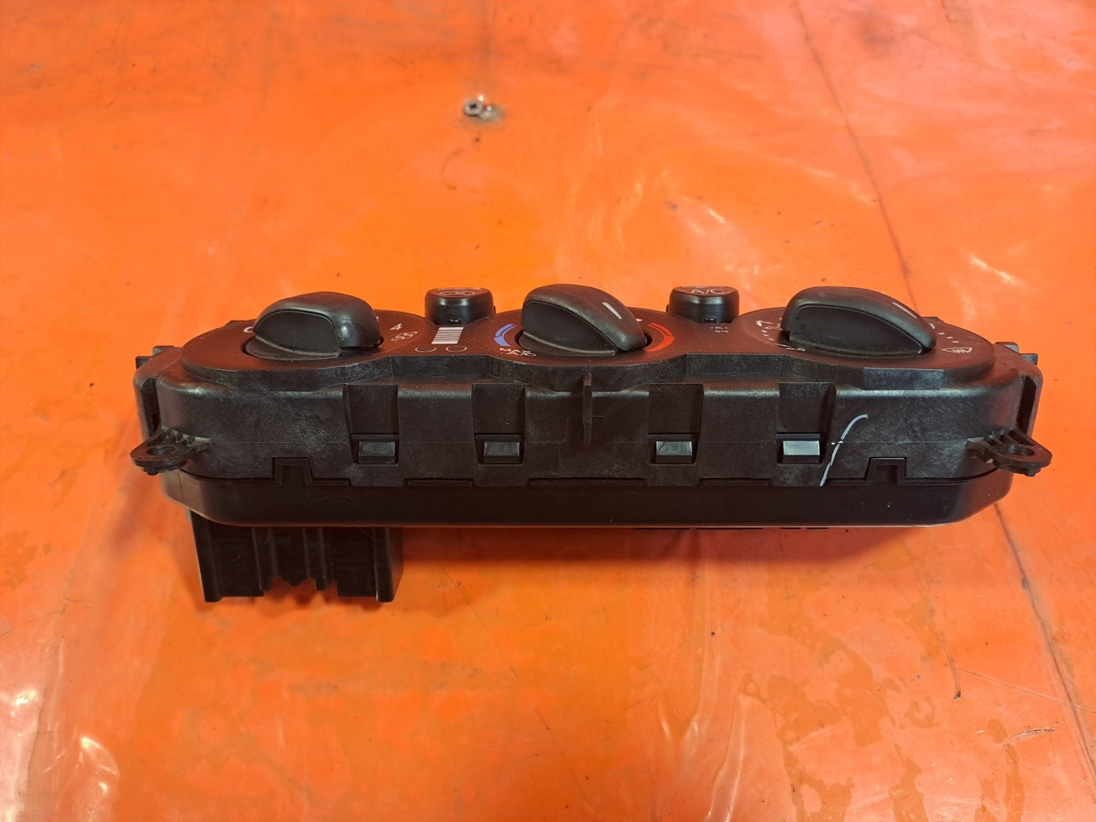 ✅Ford Tourneo Custom 2.0 Diesel 2017 A/C Heater Climate Control Panel GK2T19980 - Image 3