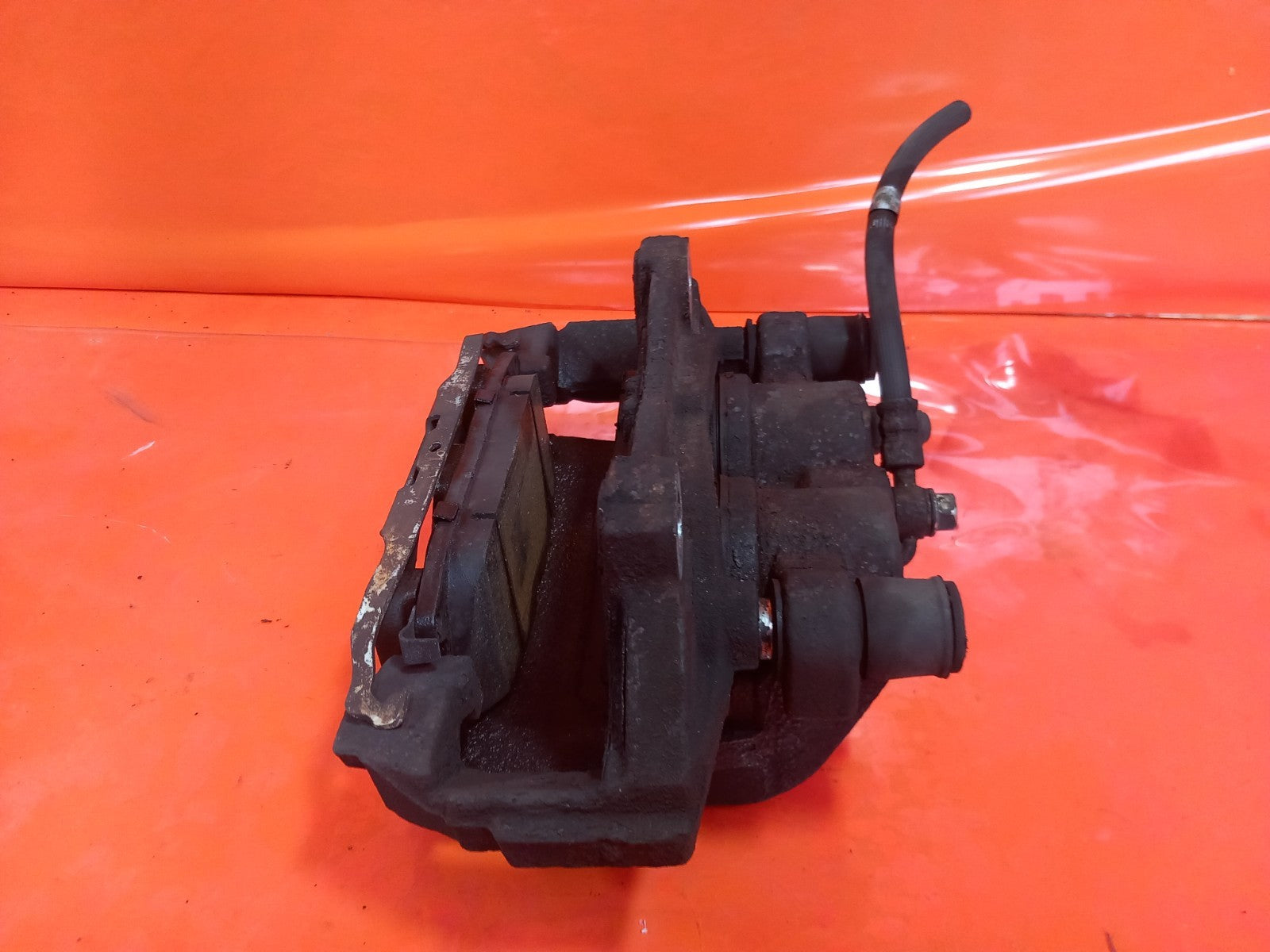 Ford Galaxy Zetec 2.0 Diesel 2019 Front Left Brake Caliper E1GC2B302BA Warranty  - Image 11