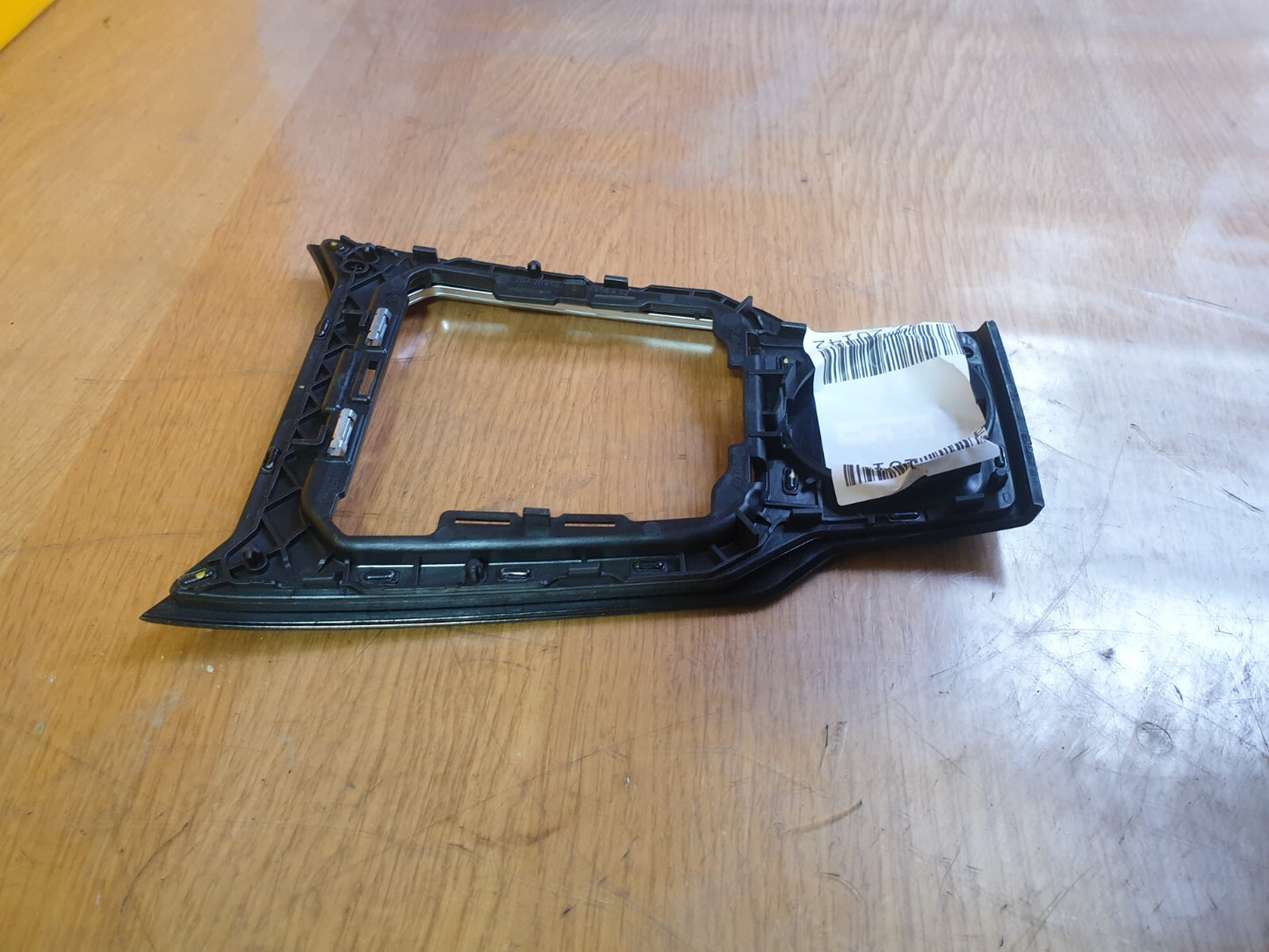 ✅VW T-ROC LIFE 1.5 PETROL 2022 GEARSTICK SURROUND TRIM 2GA711456C Warranty A192 - Image 3
